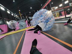 -嘿哟动霸CHUA·新潮玩运动娱乐中心·蹦床滑冰团建乐园