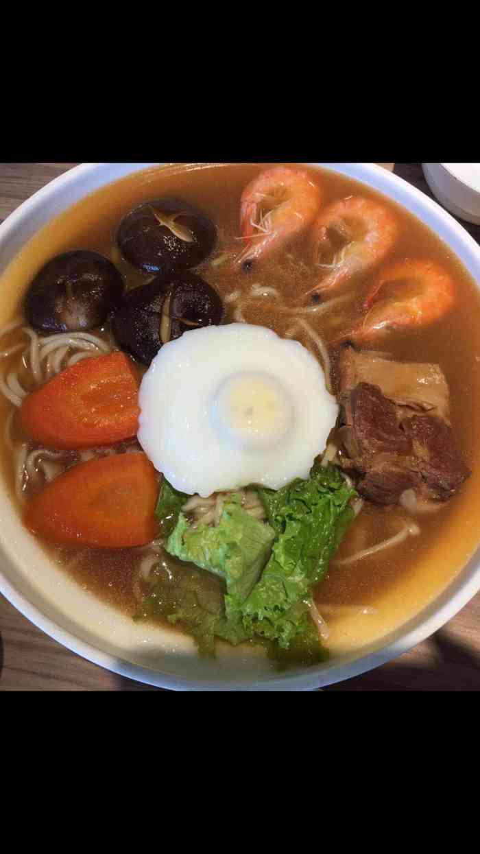 打分 40 /人 他家的生日面是我过生日喜欢吃的面,全家也都喜欢他家的