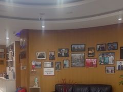 -雅悦齿科(顾村公园店)