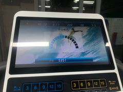 -坚果健身24小时工作室(定西路店)
