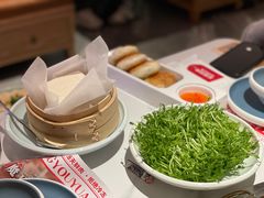 活体豌豆苗-左庭右院鲜牛肉火锅(环球港店)