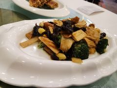 十八罗汉-功德林素菜饭庄(前门店)