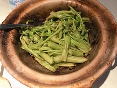 生啫渔家空心菜-皇朝会.经典传统粤菜(外滩店)