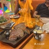这里是俄罗斯友人最爱来的美食聚集地，三五好友把酒言欢