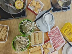 -杨老板·海鲜集市火锅·鲜切牛肉(中防万宝店)