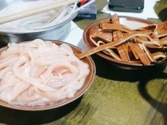 -黄潇洒老火锅(九眼桥宏济巷店)