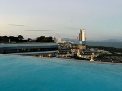 -瑰丽酒店·海吧·天际下午茶·现场DJ·天台酒吧