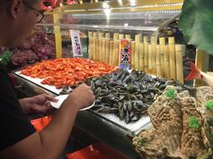 -四海一家自助餐(益田假日广场店)