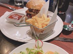 -WOLFGANG PUCK KITCHEN & BAR(迪士尼小镇店)
