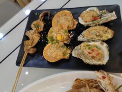 -覃记海鲜美食餐厅