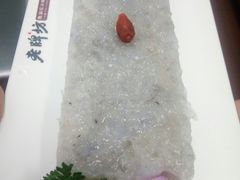 -老牌坊云南鱼豆花火锅(哈西万达店)