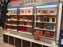 -王府井百货熙地港店
