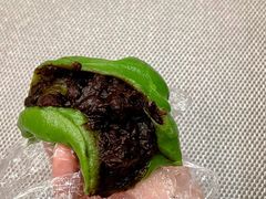 豆沙青团-许阿姨糕团店(南京总店)