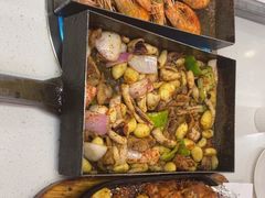 -老东镇啤酒屋海鲜加工·蒸汽海鲜·海鲜烧烤(台东店)