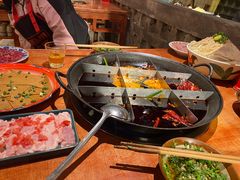 -周小明火锅(黑金冠社区店)