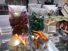 -VENCHI 闻绮(上海佛罗伦萨小镇店)