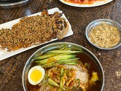 -韩风烤牛肉冷面店
