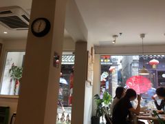 大堂-红小姐咖啡馆(西津渡店)