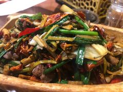 -老滇山寨•云南特色菜•地方菜•民族风情歌舞表演(金碧店)