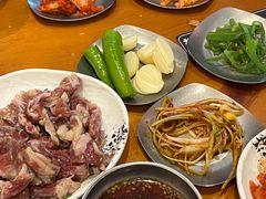 -炽城·烤肉名家(鸿达中央广场店)