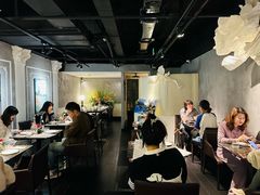 -LESCEDARS Brasserie Bistro香柏树