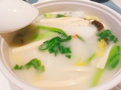 无油鱼汤腐竹煮时蔬-大树餐厅(益田假日店)