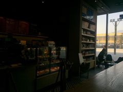 -星巴克(泰安万达店)
