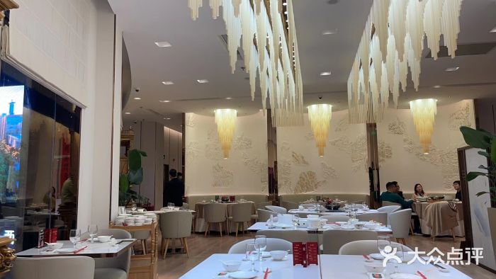 顺味凤城(九六广场店)大堂图片