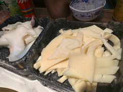 -哥老官重庆美蛙鱼头(日月光店)