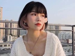 -I+造型烫发染发