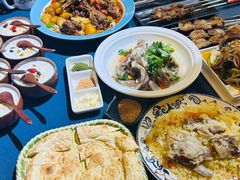 -伊带伊路新疆美食府(呼家楼店)