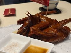 非遗红烧乳鸽-侨美食家·粤菜(体育西路店)