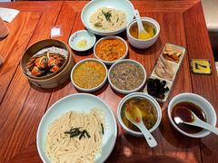 -裕兴记•蟹黄面馆(人民广场店)