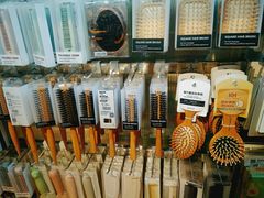 -三福时尚(三峡广场华夏银座店)