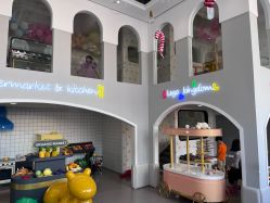 -BabyMonster小怪兽亲子派对·餐厅乐园(金月湾店)