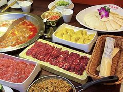 -巴邑火锅·夜宵(港隆广场店)