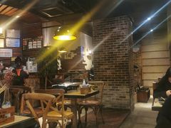 大堂-何师烧烤·香辣蟹·川菜·30年老品牌(太古里旗舰店)