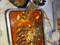 -老街烧烤大排档·地道湖北菜·龙虾馆(汉口火车站店)
