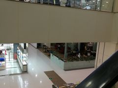 -鸿通城购物中心