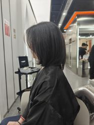 -艾美A·M Hair Salon