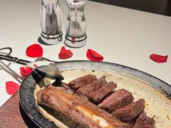 -Mogul Eatery·大亨餐酒馆