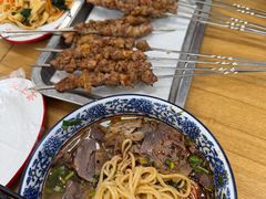 -陇上全荟兰州传统牛肉面(延吉路店)