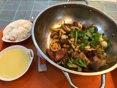 -川山城麻辣香锅(鼎汇美食城店)