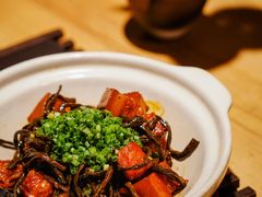干豆角红烧肉煲-马仕玖煲·融合菜·酥不腻烤鸭(人大店)