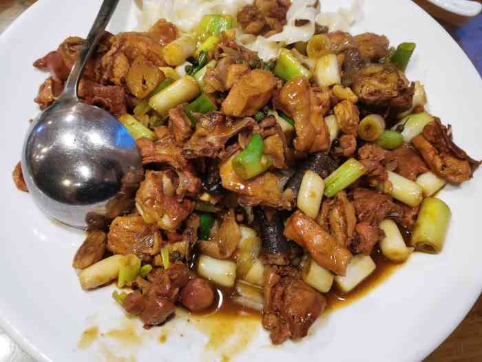 张大彪临沂炒鸡(院士港店"新店试营业,正好在楼下,过来尝一尝.点了.