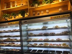 自助取餐区-袁记串串香(川师店)