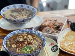 -叶新小吃店(来凤小区总店)