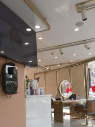 -一東造型烫发染发