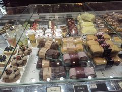 -红跑车蛋糕世界(清江路店)