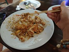 -Green Tree Rest. & Pub